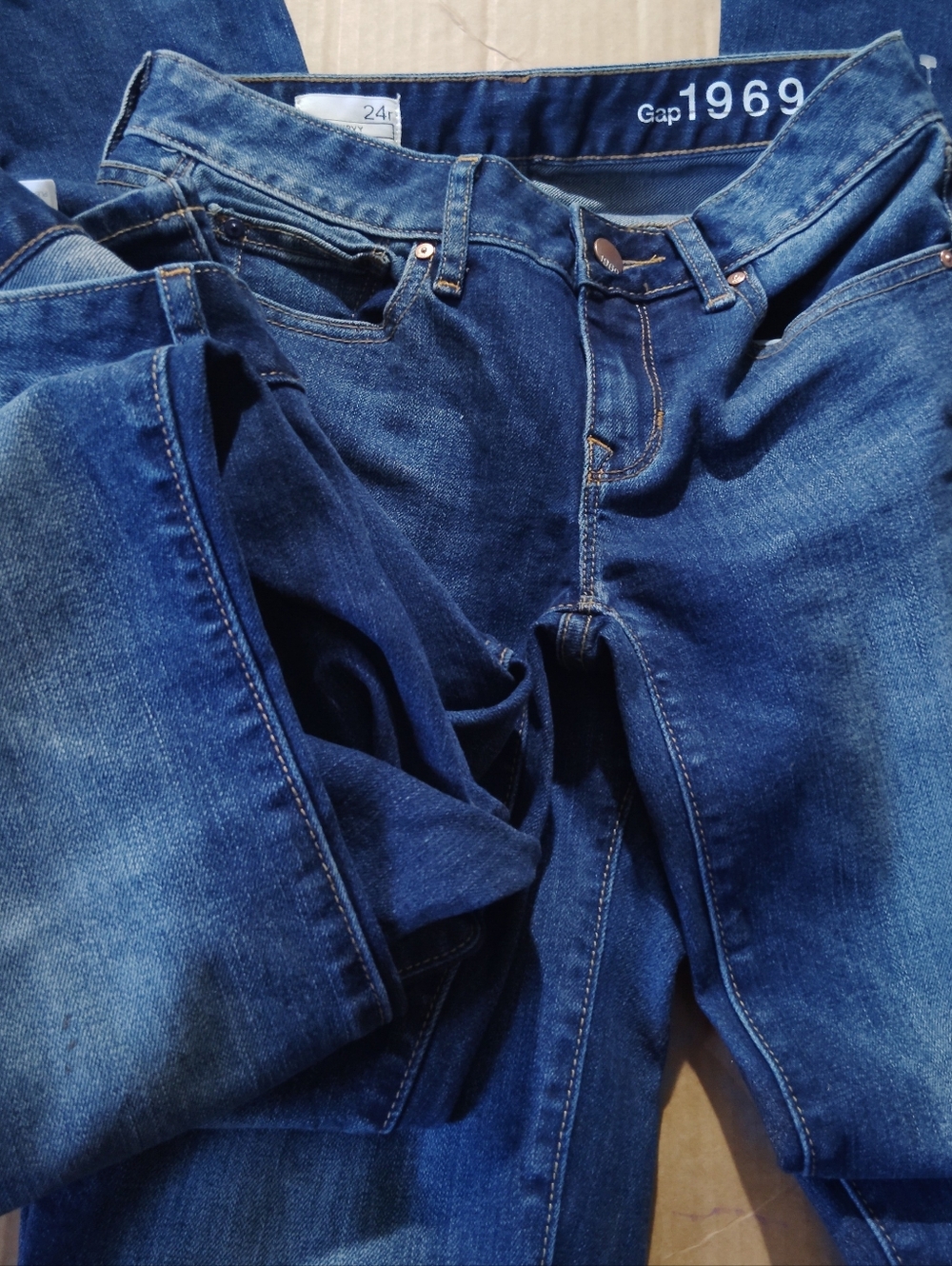 GAP Women’s Dark Blue Slim-Straight Jeans 5 Pair